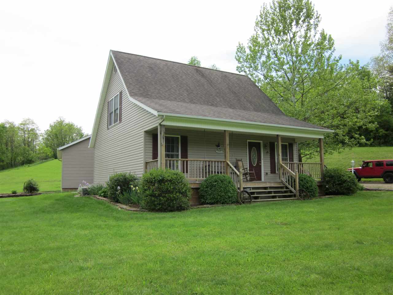 926 Ridgeline Road Spencer, IN 47460 - Photo 3 of 25