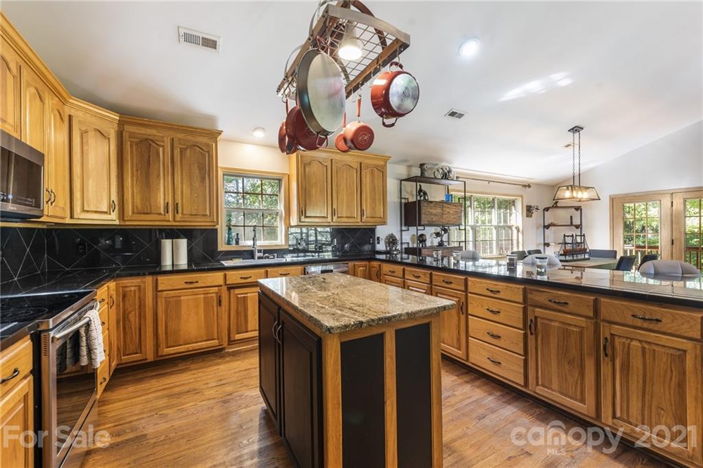 571 Shoal Road Lincolnton, NC 28092 - Photo 6 of 24 Gallery Image 6