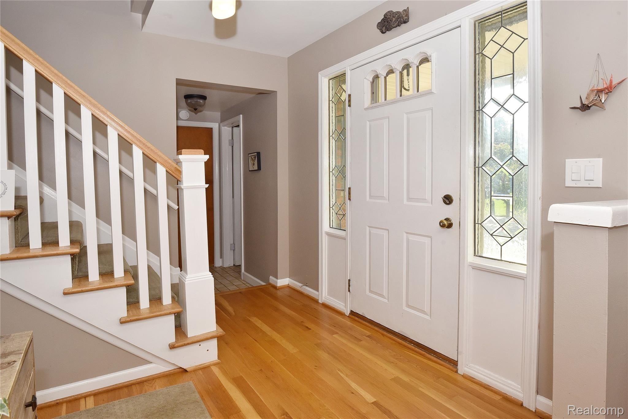 2659 Rambling Way Bloomfield Hills, MI 48302 - Photo 4 of 34 2659 RamblingWay_04.JPG