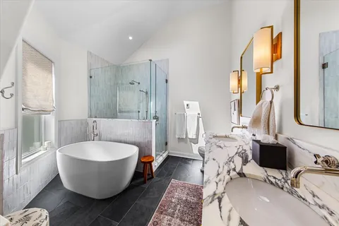 $1,349,000 | 1819 North Whipple Street, Chicago, IL 60647