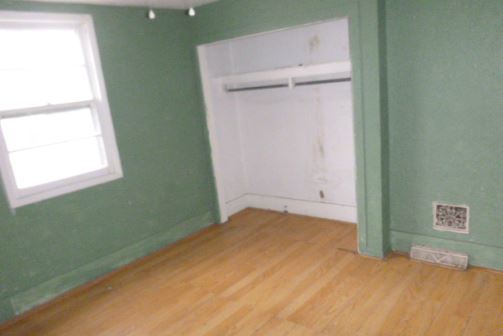1411 North 5th Street Springfield, IL 62702 - Photo 7 of 11 a view of a small space with a window