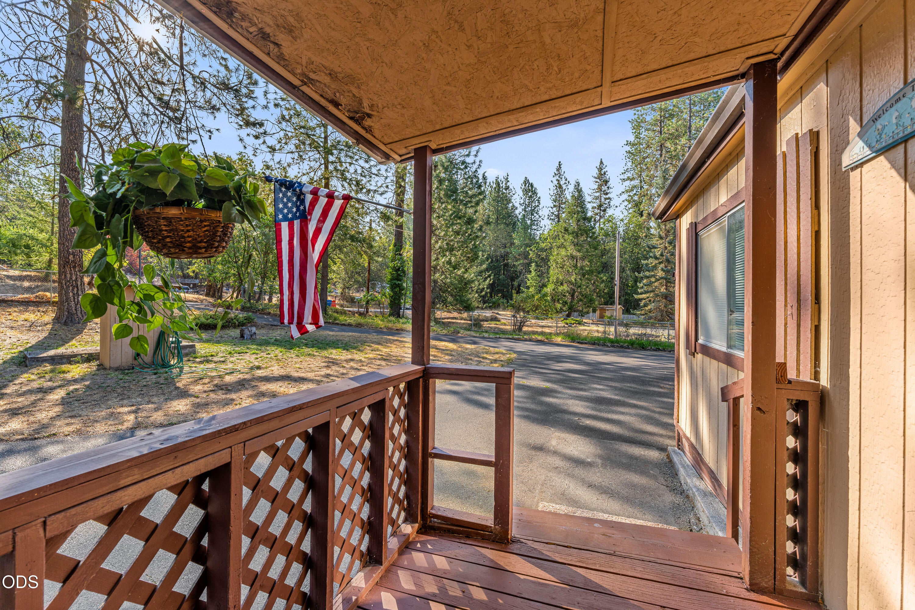 415 Whiteridge Road Grants Pass, OR 97527 - Photo 15 of 30 Gallery Image 15
