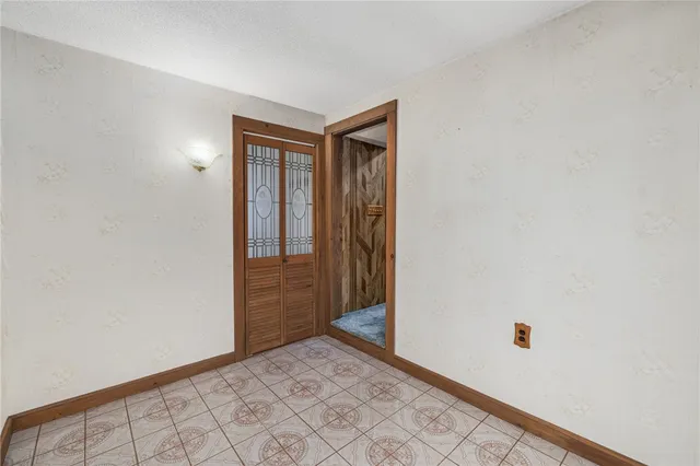 $479,000 | 26 Chardon Drive, Portsmouth, RI 02871