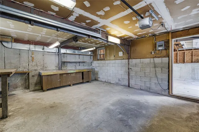 $479,000 | 26 Chardon Drive, Portsmouth, RI 02871