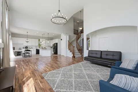 $624,500 | 18936 West Woodale Trail, Lake Villa, IL 60046