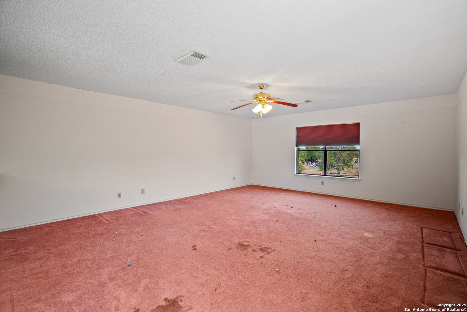 7723 Red River Bay Converse, TX 78109 - Photo 9 of 16 a view of an empty room