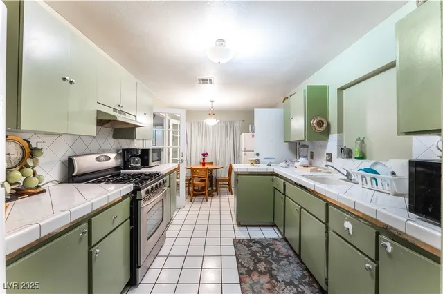 $400,000 | 1117 Cold Harbor Drive, North Las Vegas, NV 89030