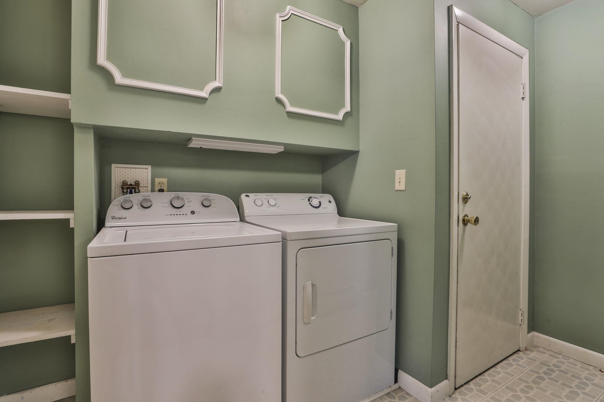 246 Huse Road Manchester, NH 03103 - Photo 11 of 41