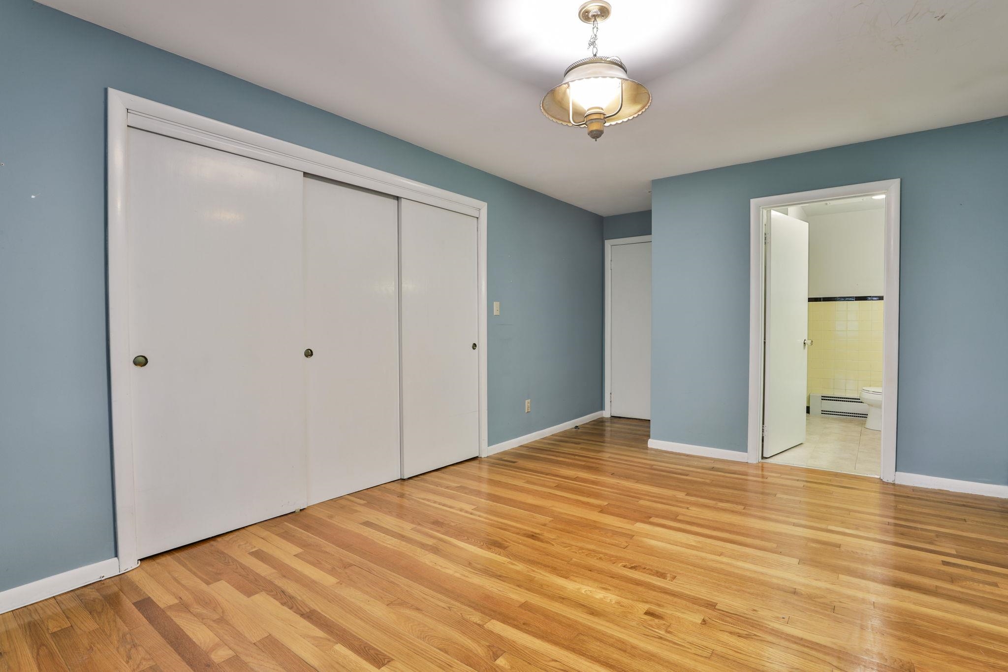 246 Huse Road Manchester, NH 03103 - Photo 32 of 41