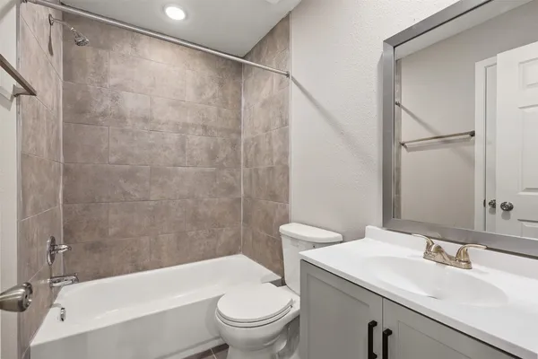 $1,400 | 5711 Bridlington Street, Houston, TX 77085