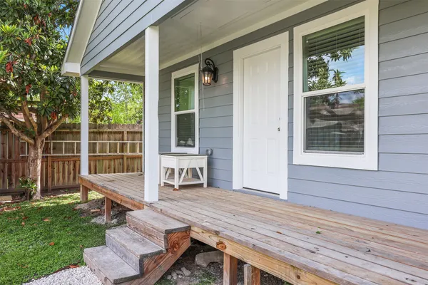 $1,400 | 5711 Bridlington Street, Houston, TX 77085