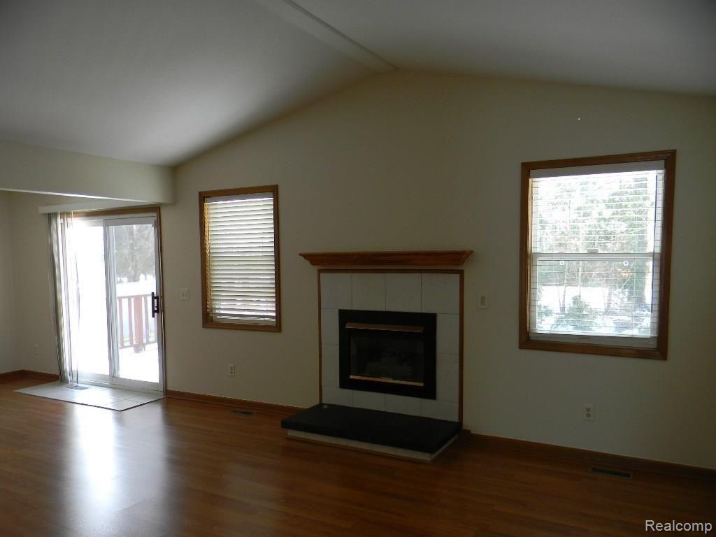 793 North Adams Road Rochester, MI 48309 - Photo 2 of 12
