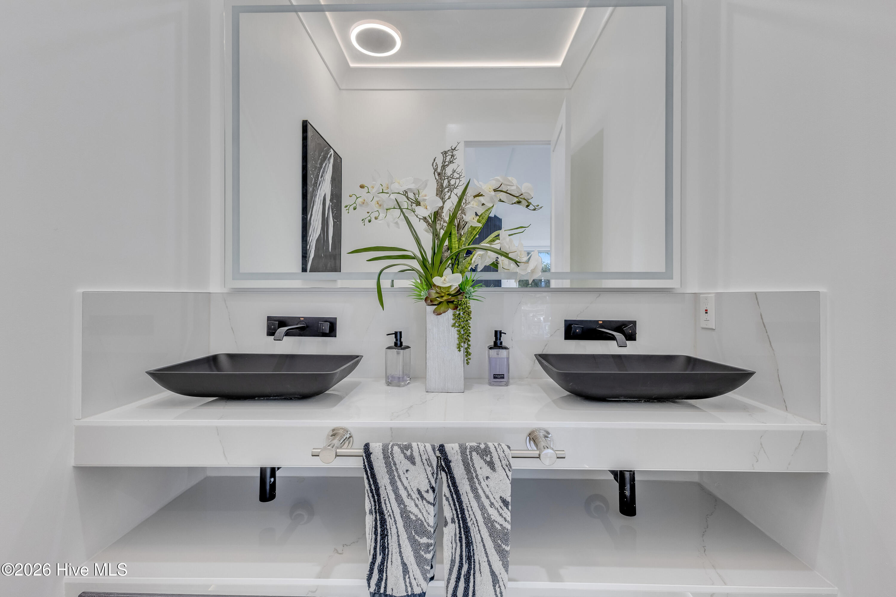 809 Inlet View Drive Wilmington, NC 28409 - Photo 56 of 77 Half bath