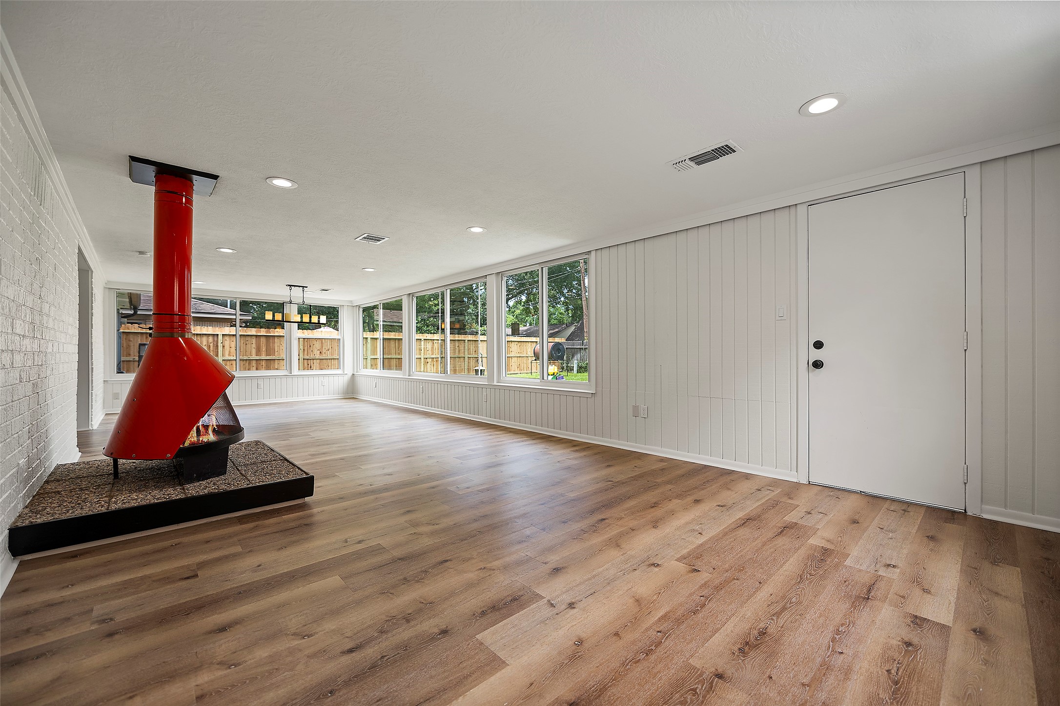 10642 Mayfield Road Houston, TX 77043 - Photo 23 of 40 Gallery Image 23