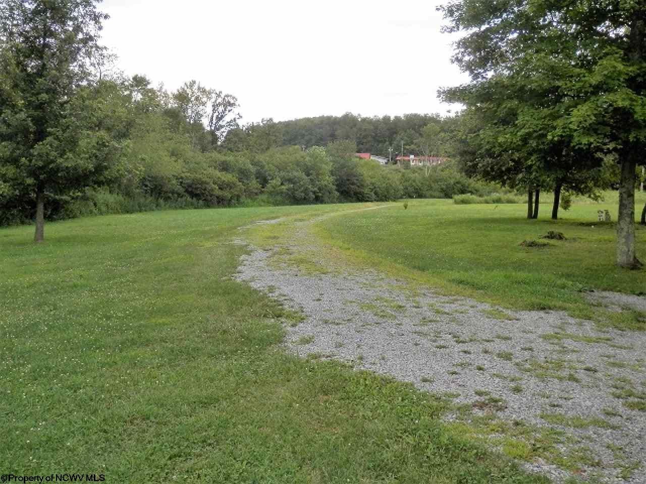 140 Stones Lane Reedsville, WV 26547 - Photo 2 of 20 Gallery Image 2