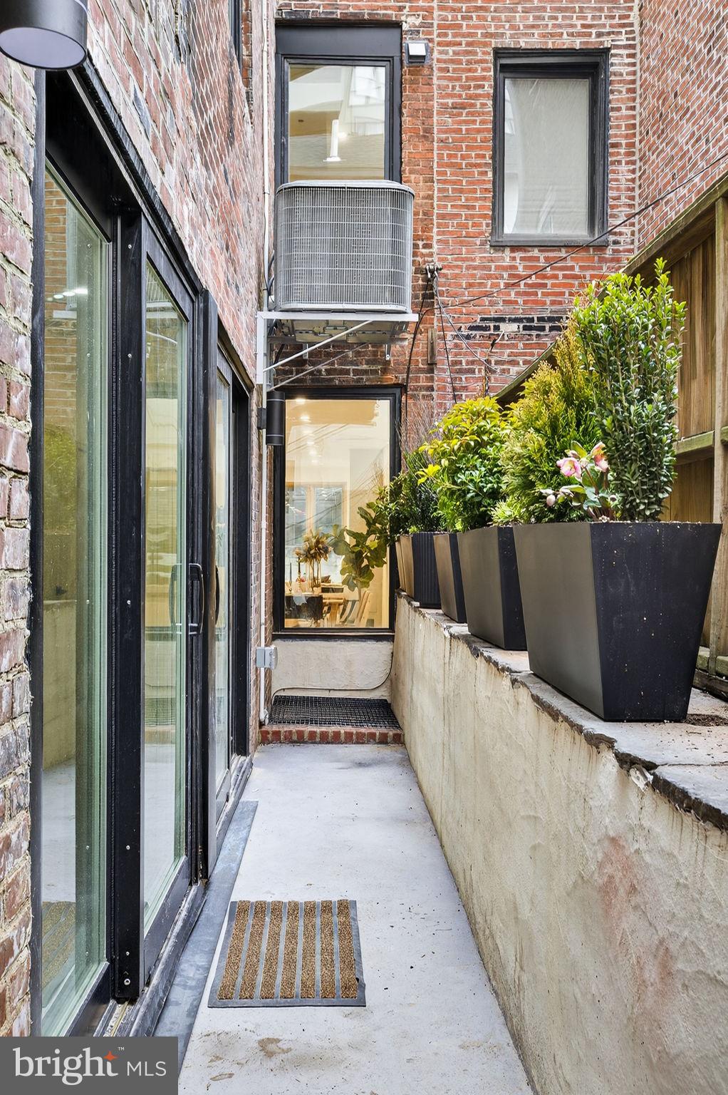 1923 Manning Street Philadelphia, PA 19103 - Photo 15 of 50