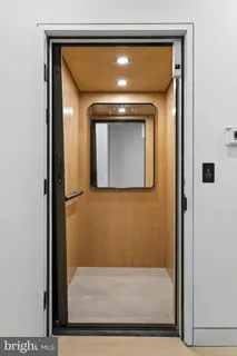 $2,500,000 | 1923 Manning Street, Philadelphia, PA 19103