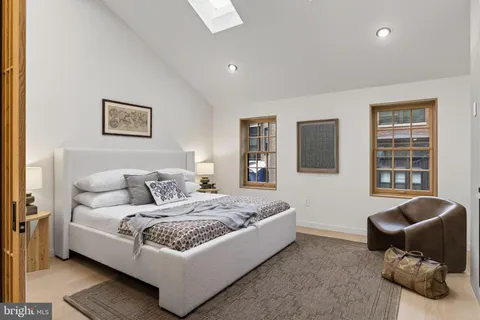 $2,500,000 | 1923 Manning Street, Philadelphia, PA 19103