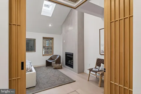 $2,500,000 | 1923 Manning Street, Philadelphia, PA 19103