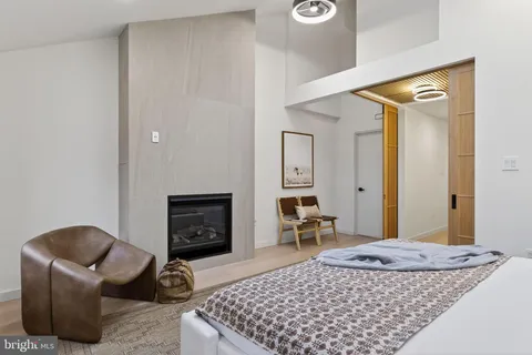 $2,500,000 | 1923 Manning Street, Philadelphia, PA 19103