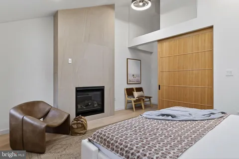 $2,500,000 | 1923 Manning Street, Philadelphia, PA 19103