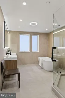 $2,500,000 | 1923 Manning Street, Philadelphia, PA 19103