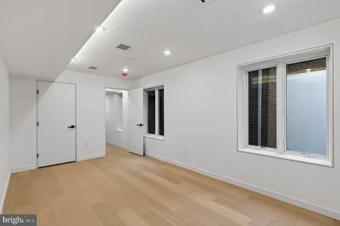 $2,500,000 | 1923 Manning Street, Philadelphia, PA 19103