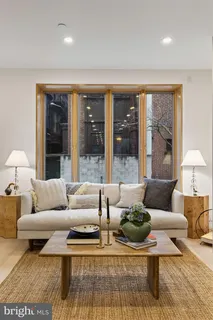 $2,500,000 | 1923 Manning Street, Philadelphia, PA 19103