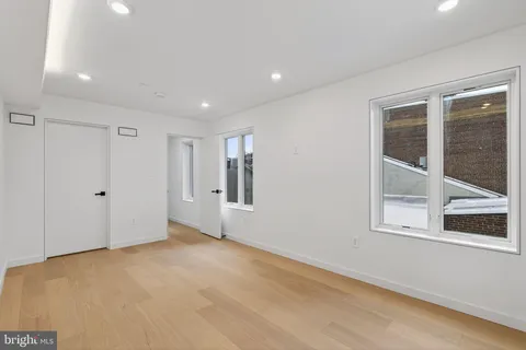 $2,500,000 | 1923 Manning Street, Philadelphia, PA 19103