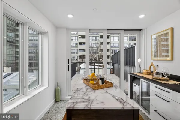 $2,500,000 | 1923 Manning Street, Philadelphia, PA 19103