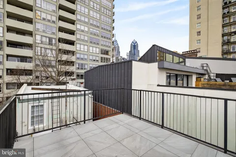 $2,500,000 | 1923 Manning Street, Philadelphia, PA 19103