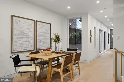 $2,500,000 | 1923 Manning Street, Philadelphia, PA 19103