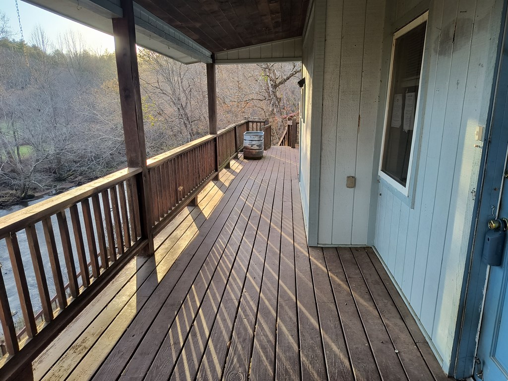 422 Evans Hollow Road Murphy, NC 28906 - Photo 28 of 34 a view of balcony with wooden floor