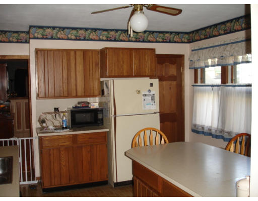 46-48 Shawmut Street Springfield, MA 01108 - Photo 4 of 16