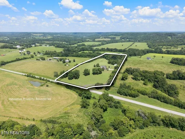 $1,500,000 | 6988 Highway 64, Wartrace, TN 37183