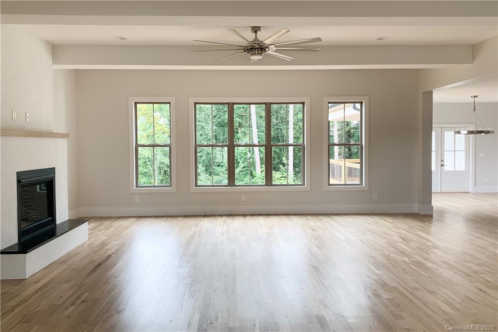 66 Players Ridge Road Hickory, NC 28601 - Photo 5 of 26 Gallery Image 5