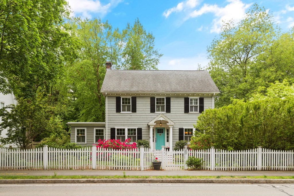 302 Weston Road Wellesley, MA 02482 - Photo 2 of 33 Gallery Image 2