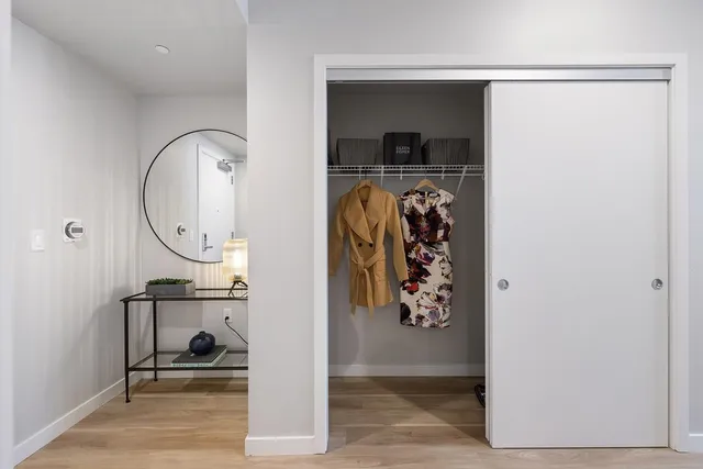 $294,900 | 260 Brooklyn Basin Way, Unit 523, Oakland, CA 94606