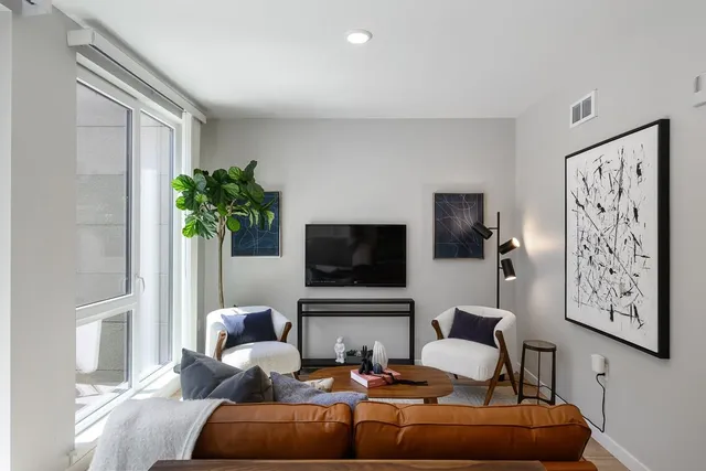 $294,900 | 260 Brooklyn Basin Way, Unit 523, Oakland, CA 94606