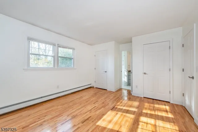 $4,000 | 4 Maureen Court, Lake Hiawatha, NJ 07034