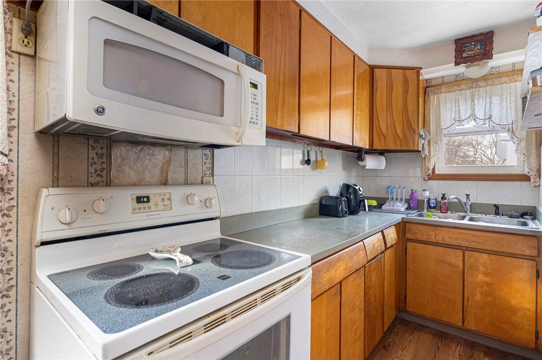 239 Joffre Avenue Woonsocket, RI 02895 - Photo 11 of 49 Gallery Image 11