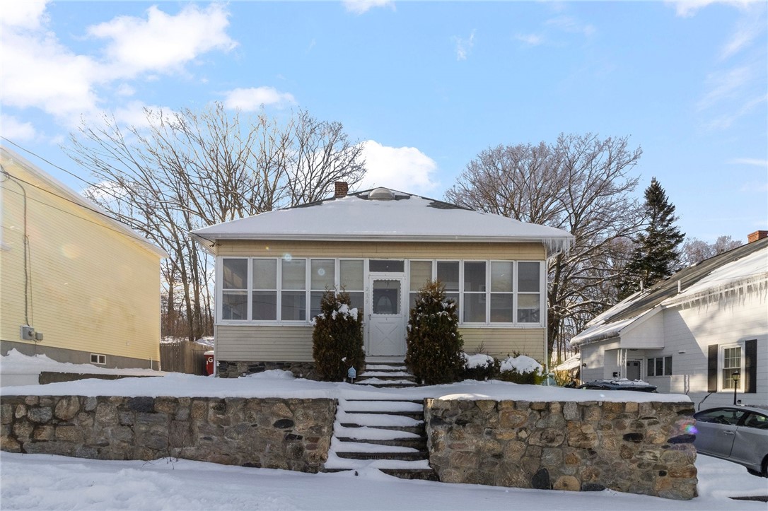 239 Joffre Avenue Woonsocket, RI 02895 - Photo 2 of 49 Gallery Image 2