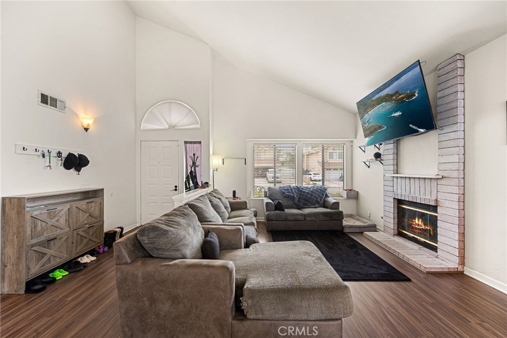 389 Conestoga Road San Dimas, CA 91773 - Photo 10 of 23 Gallery Image 10