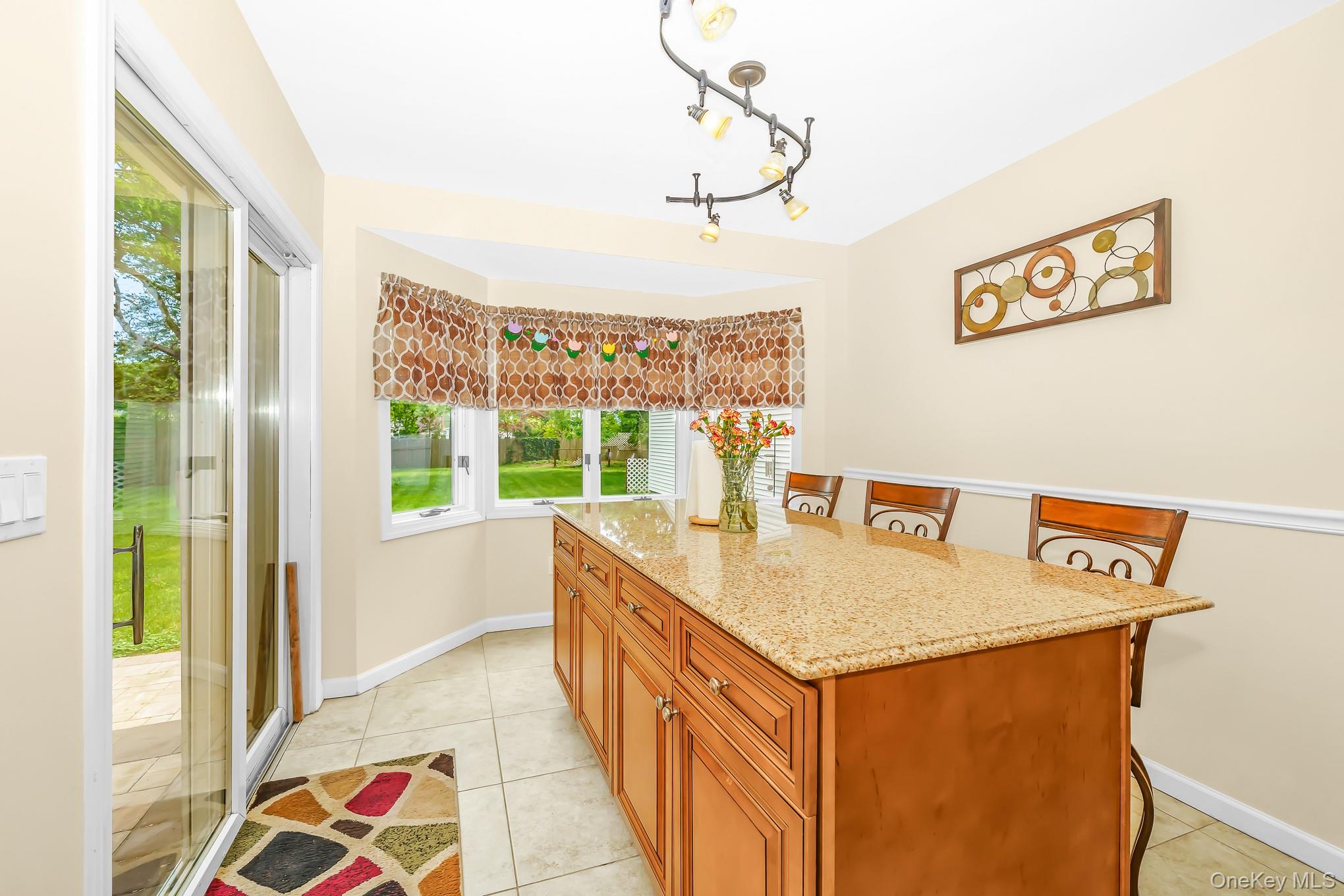 20 Amherst Street Islip, NY 11751 - Photo 10 of 29