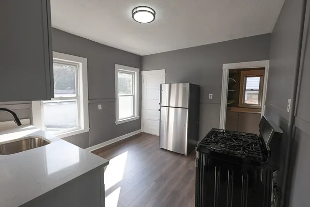 $3,350 | 181 Norfolk Street, Unit 2, Boston, MA 02124