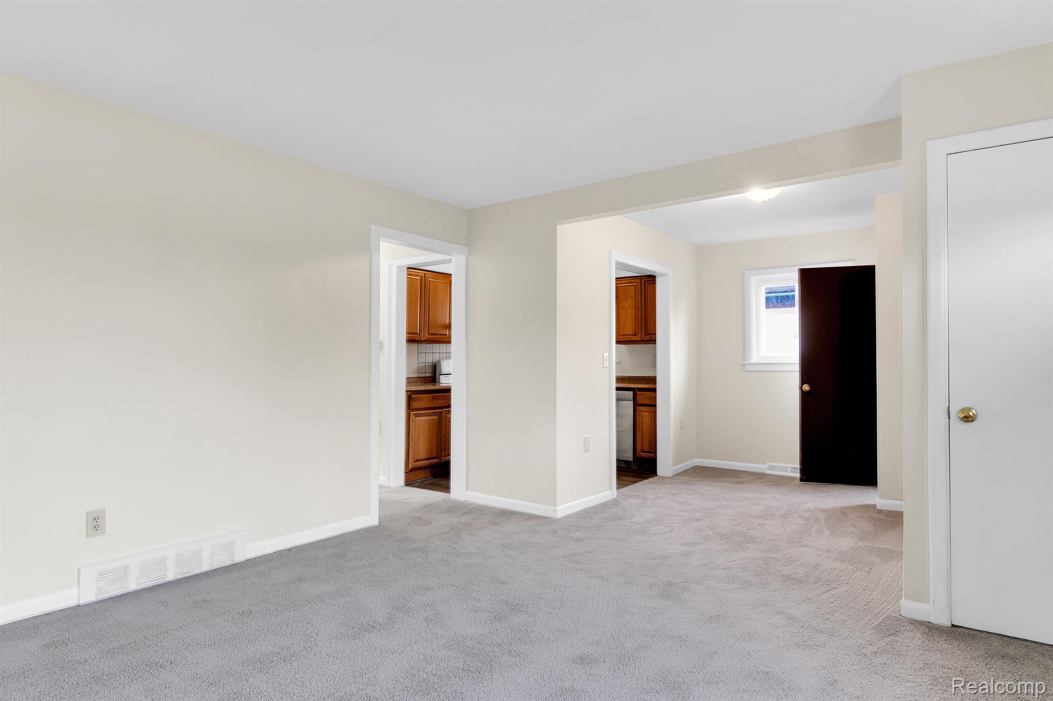 13622 Beech Daly Road Taylor, MI 48180 - Photo 6 of 30 Gallery Image 6