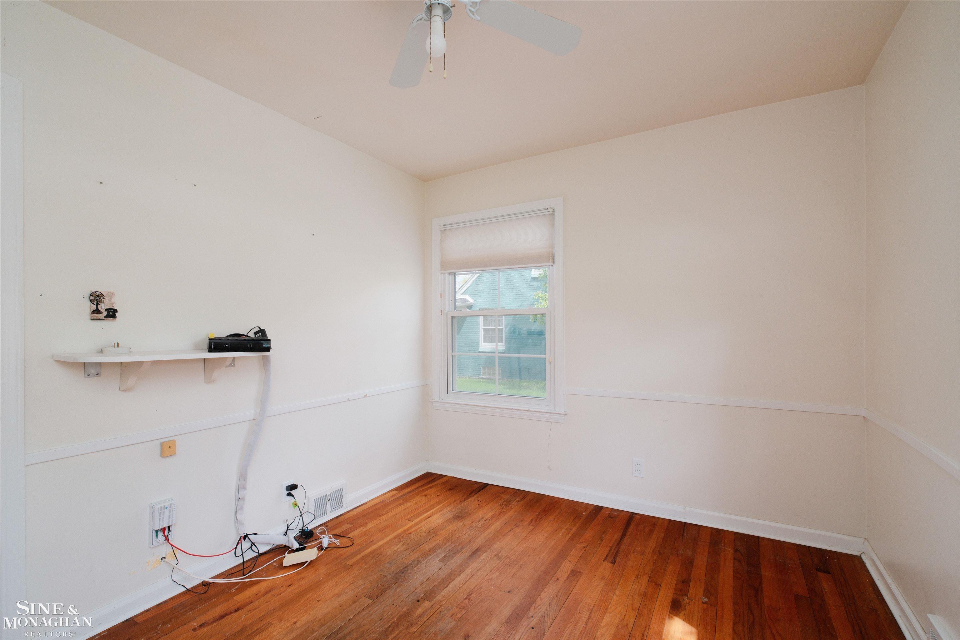 1726 Hawthorne Road Grosse Pointe Woods, MI 48236 - Photo 16 of 44