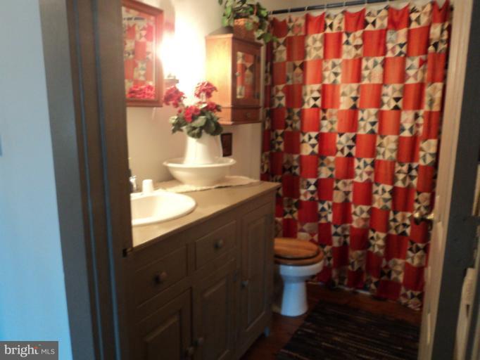 2326 Carrollton Road Westminster, MD 21157 - Photo 8 of 17 Bath (Master) 2