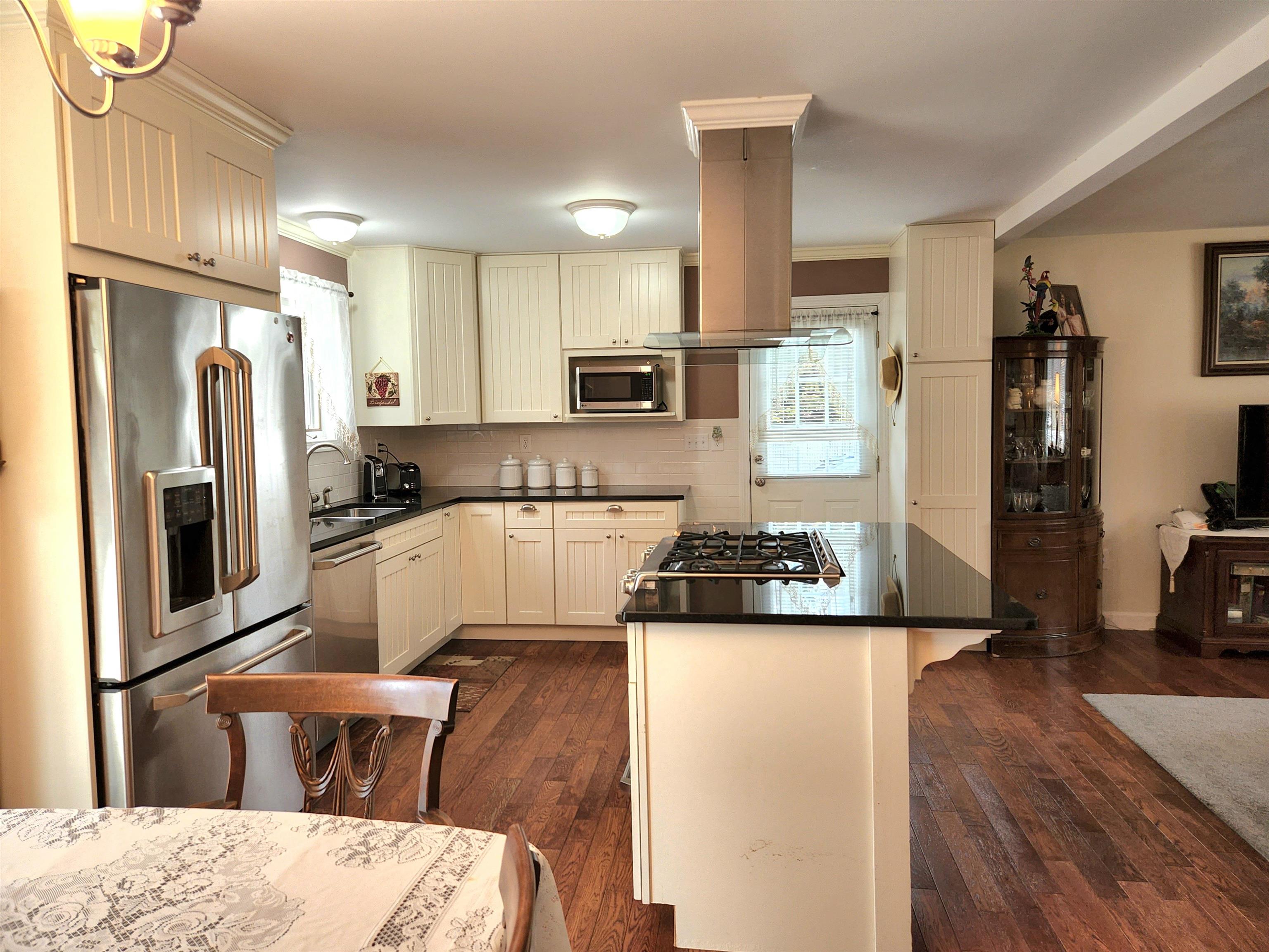 3 Dearborn Circle Walpole, NH 03608 - Photo 12 of 33