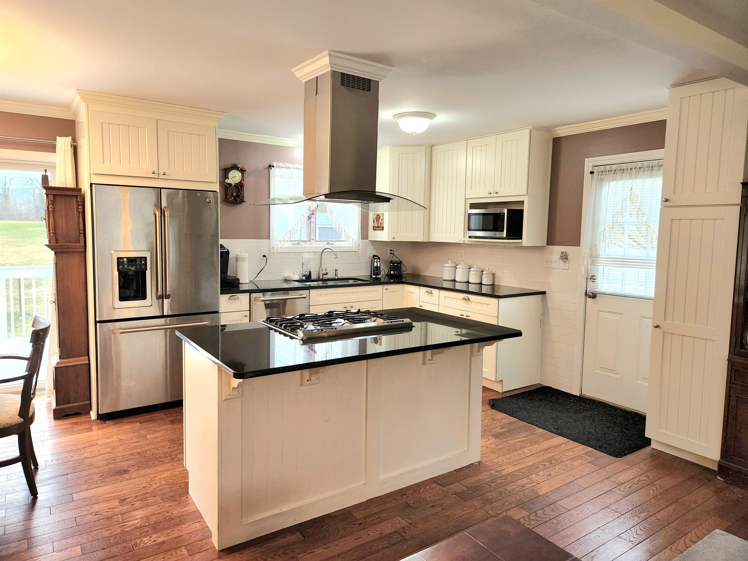 3 Dearborn Circle Walpole, NH 03608 - Photo 15 of 33